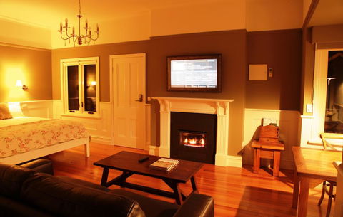 Marysville Garden Cottages - Broome Tourism 1