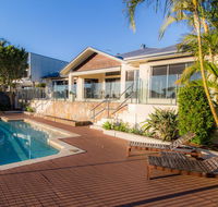Maureen Waterfront Beach House - Broome Tourism