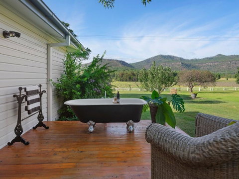 Meerea Country Estate Adjoining Wollombi National Park - Broome Tourism 2