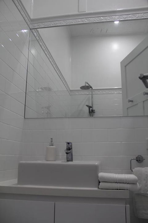 Mentor Chambers Apartment Bed & Breakfast - Broome Tourism 3