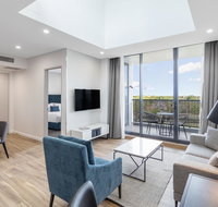 Meriton Suites Coward Street Mascot - Broome Tourism