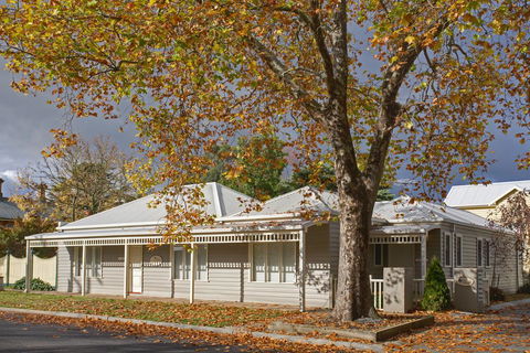 Mews Cottages - Broome Tourism 0