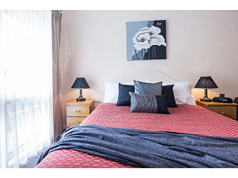 Mid City Motel And Apartments - Broome Tourism 3