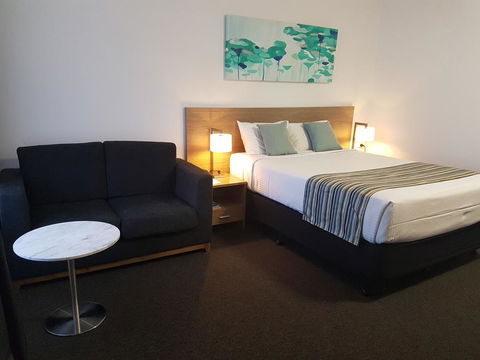 Mid City Motor Inn Singleton - Broome Tourism 0
