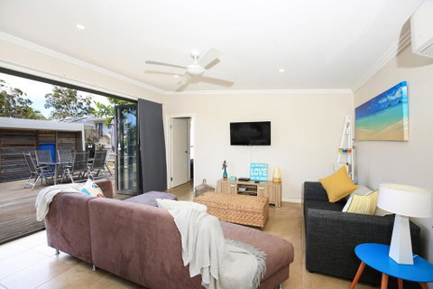 Mikora, Callala Bay - Broome Tourism 3