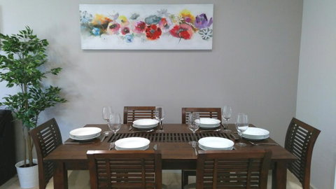 Modern 4-Bedroom House Near Singleton CBD Hunter Valley - Broome Tourism 2