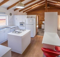 Mollymook Fantastic Holiday House - Broome Tourism
