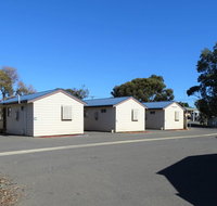 Moonta Bay Cabins - Broome Tourism