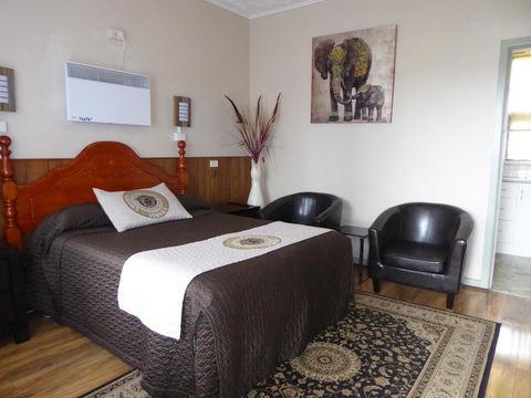 Mount View Motel - Broome Tourism 2