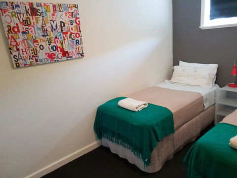 Mt.Lawley Superb 2 BR Apartment Ideally Located 5 - Broome Tourism 2