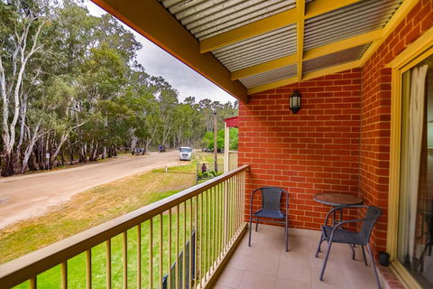 Murray Waters Motor Inn & Apartments - Broome Tourism 1