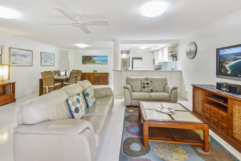 Naousa II - Broome Tourism 1