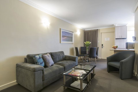 The Peninsula Riverside Serviced Apartments - Broome Tourism 36