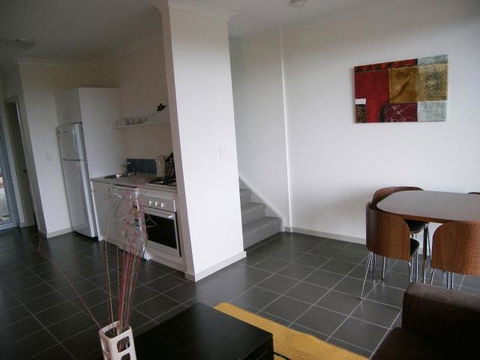Cosy Corner Sea View Apartments - Broome Tourism 5