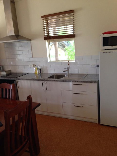 Albany Beachside Accommodation - Broome Tourism 0