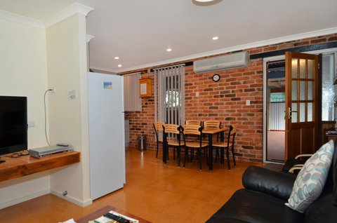 Albany Beachside Accommodation - Broome Tourism 10