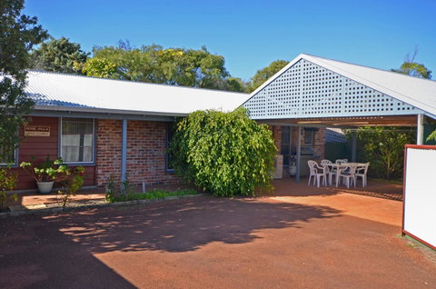 Albany Beachside Accommodation - Broome Tourism 12