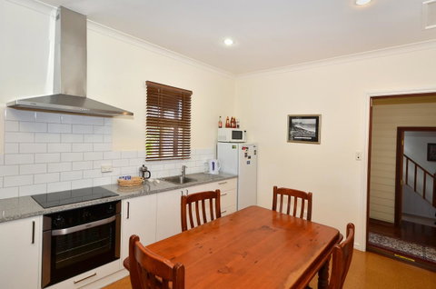 Albany Beachside Accommodation - Broome Tourism 9