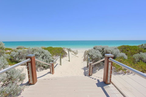 Quality Resort Sorrento Beach - Broome Tourism 14