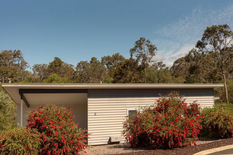 Cape Villas Dunsborough Unit 2 - Broome Tourism 24