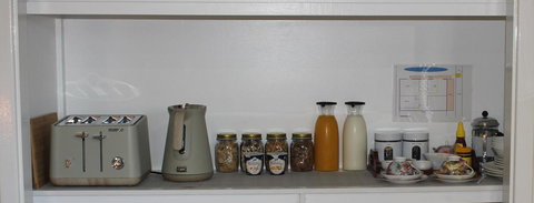 Jacaranda Hideaway Bed & Breakfast - Broome Tourism 5