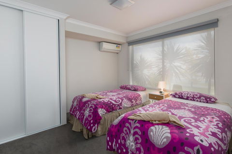 Rainbow Dream House - Broome Tourism 14
