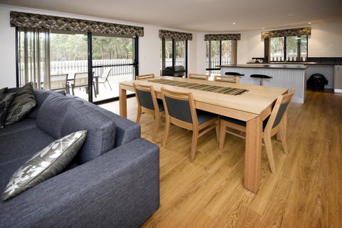 Margaret River Hideaway & Farmstay - Broome Tourism 1