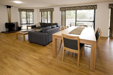 Margaret River Hideaway & Farmstay - Broome Tourism 5