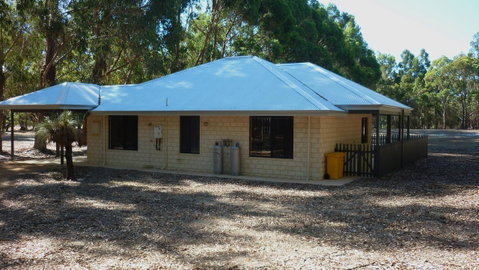 Margaret River Hideaway & Farmstay - Broome Tourism 7