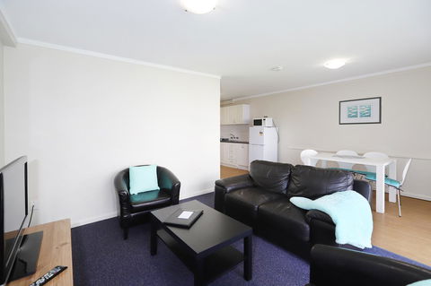 West Beach Lagoon 202 - Quiet & Ground Floor! - Broome Tourism 11