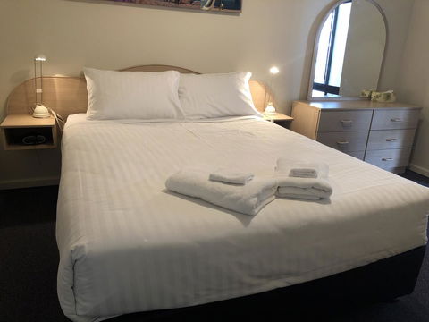 West Beach Lagoon 202 - Quiet & Ground Floor! - Broome Tourism 3