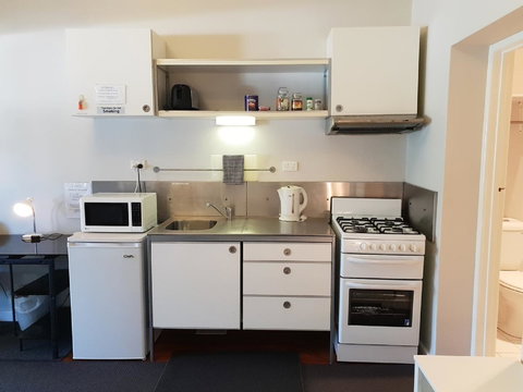 Stirling Apartments - Studio 1 - Broome Tourism 1