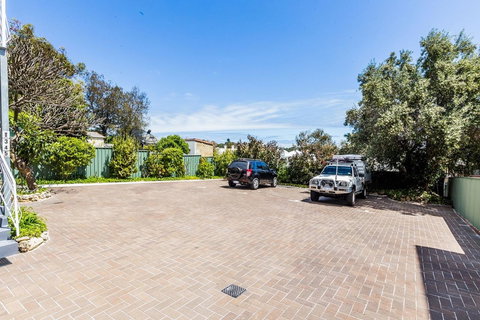 Stirling Apartments - Studio 1 - Broome Tourism 5