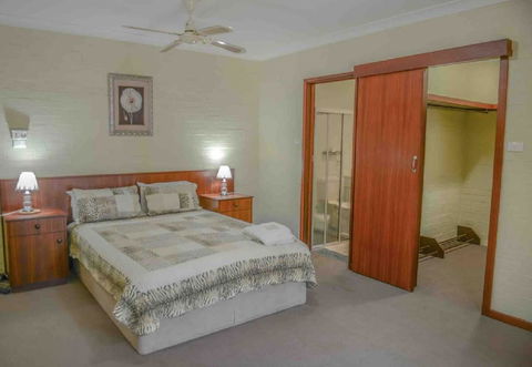 Geraldton Holliday Villas - Broome Tourism 4