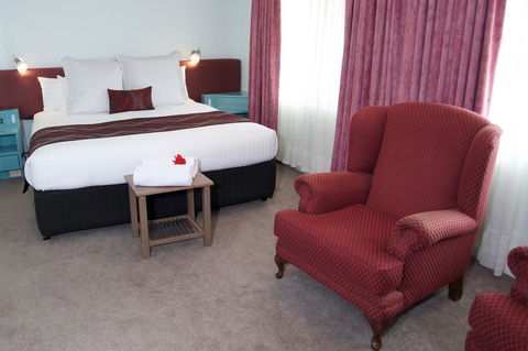 SureStay Hotel By Best Western The Clarence On Melville - Broome Tourism 22