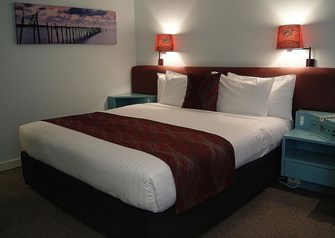 SureStay Hotel By Best Western The Clarence On Melville - Broome Tourism 34