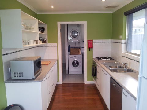 Albany Harbourside Apartments And Houses - Broome Tourism 42