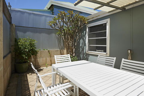 Albany Harbourside Apartments And Houses - Broome Tourism 5