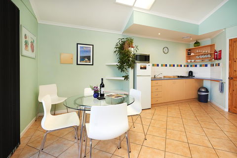 Albany Harbourside Apartments And Houses - Broome Tourism 1