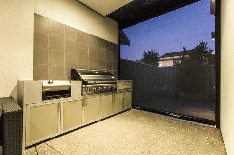 Ambar Villa Between City And Freo - Broome Tourism 21