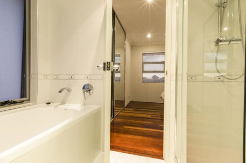 Ambar Villa Between City And Freo - Broome Tourism 19