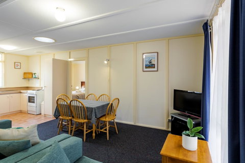 Park Avenue Holiday Units - Broome Tourism 8