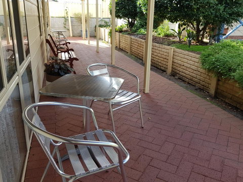 Park Avenue Holiday Units - Broome Tourism 22