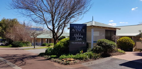 Park Avenue Holiday Units - Broome Tourism 14