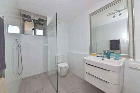 Cottesloe Apartment Close To Beach - Broome Tourism 12