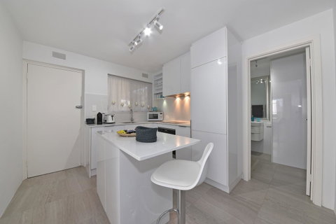 Cottesloe Apartment Close To Beach - Broome Tourism 11