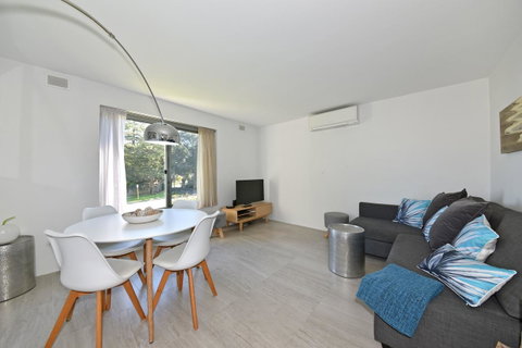 Cottesloe Apartment Close To Beach - Broome Tourism 17