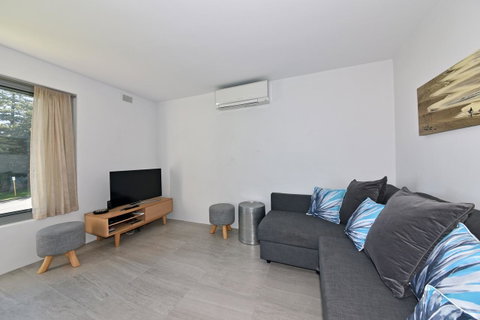 Cottesloe Apartment Close To Beach - Broome Tourism 7
