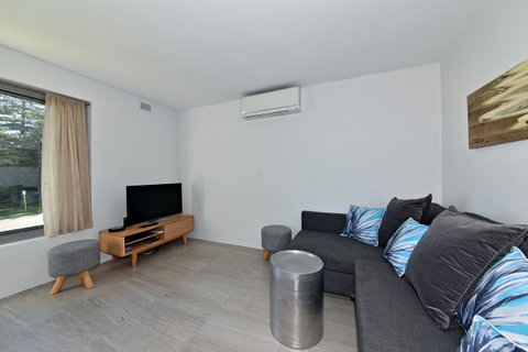 Cottesloe Apartment Close To Beach - Broome Tourism 10