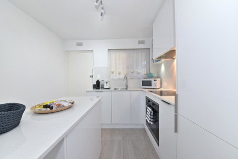 Cottesloe Apartment Close To Beach - Broome Tourism 3